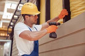 How To Choose The Right Materials for Your Siding Installation in 'Lakesite, TN